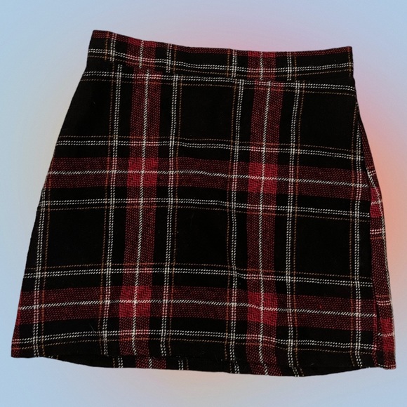 Vintage plaid red skirt - Picture 2 of 3